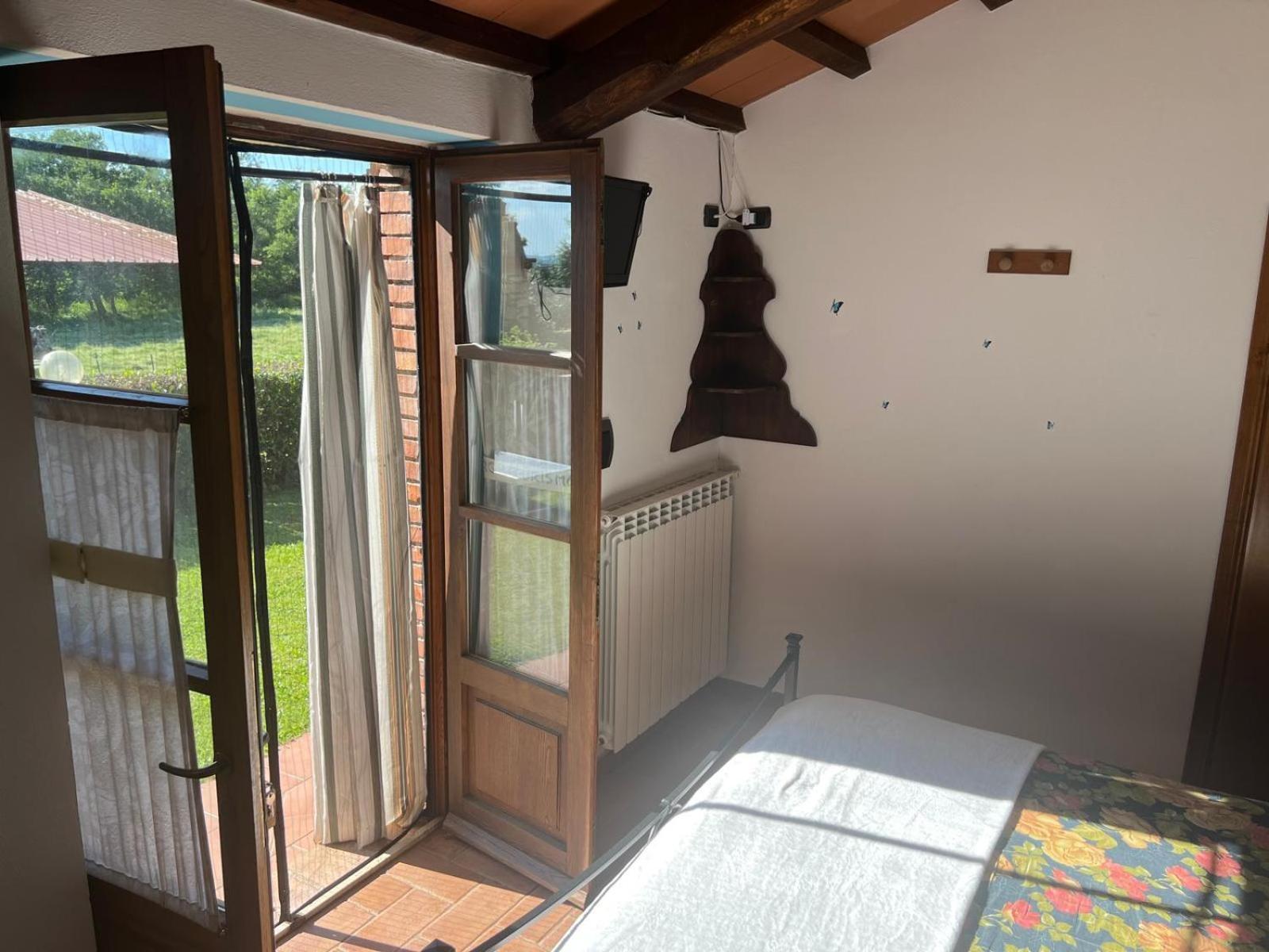 Agriturismo La Castellina Сатурния Екстериор снимка